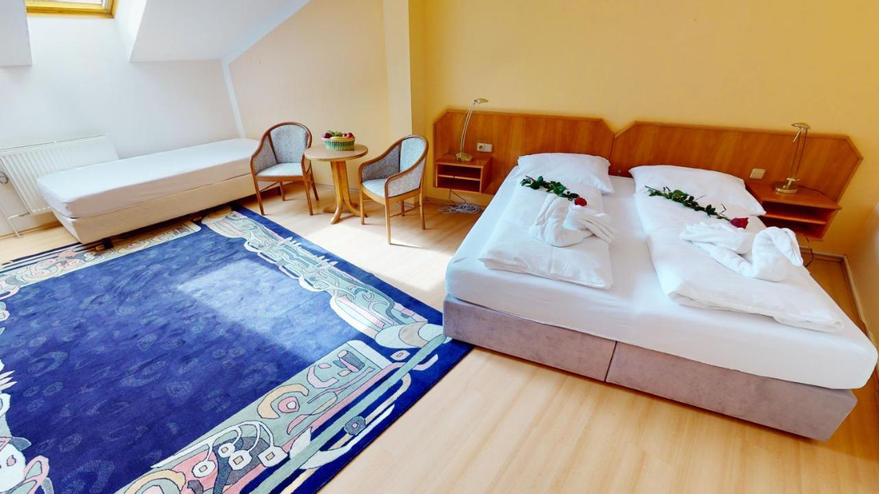 Apartments Kroměříž Eksteriør billede